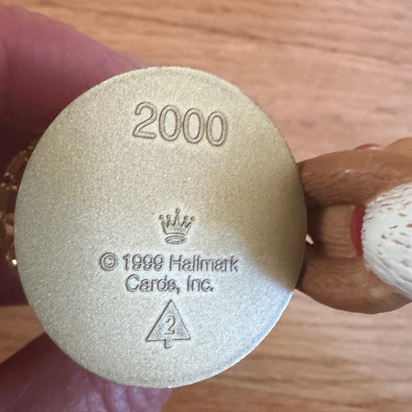 Hallmark Mischievous Kittens Ornament Collectors Series Dated 2000 - Picture 6 of 9